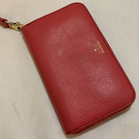 Fossil pink/coral wristlet with orange lining - Picture 2 of 8